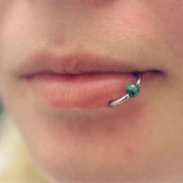 Lip piercing deals side ring